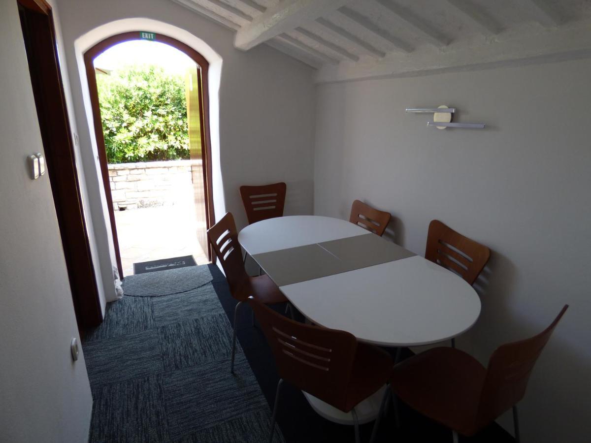 Hedra Apartment ซัมบราทิยา ภายนอก รูปภาพ
